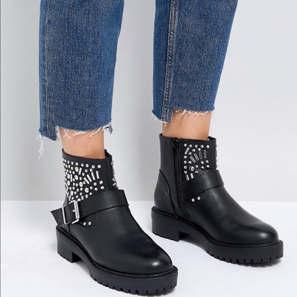 ASOS DESIGN wide fit studded biker boots